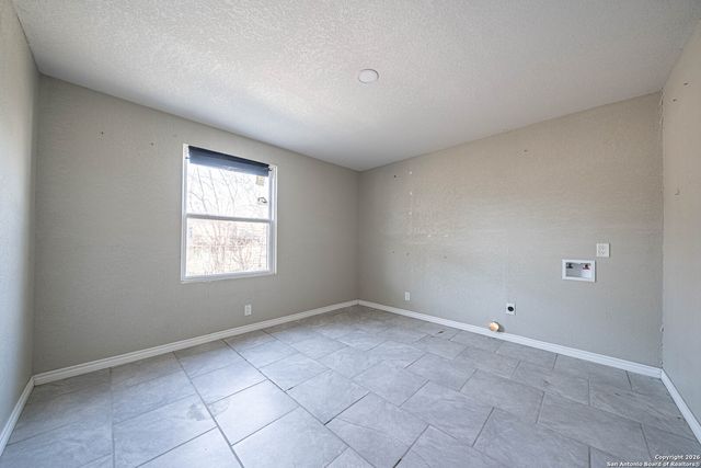 6227 Apple Valley, San Antonio, TX 78242