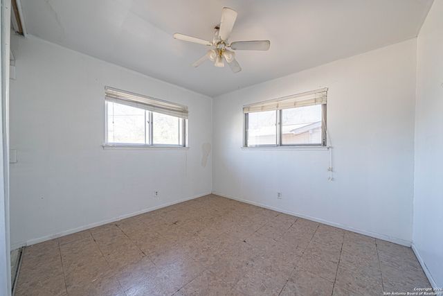 6227 Apple Valley, San Antonio, TX 78242