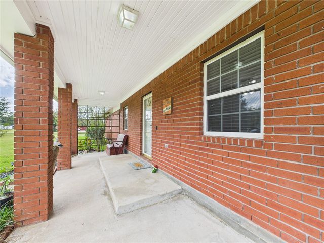 1236 County Road 634, Alvin, TX 77511