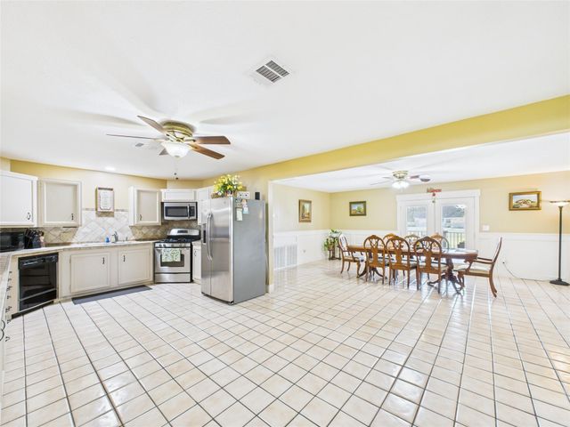 1236 County Road 634, Alvin, TX 77511