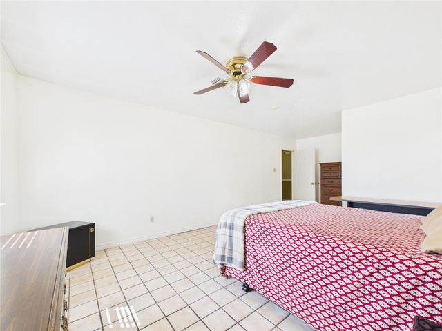 1236 County Road 634, Alvin, TX 77511
