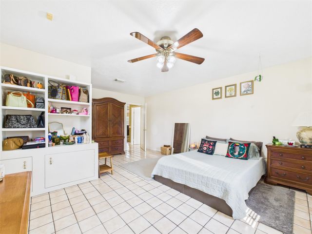 1236 County Road 634, Alvin, TX 77511