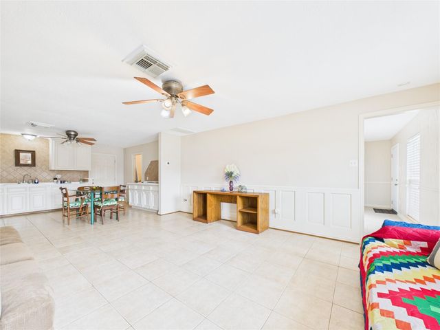 1236 County Road 634, Alvin, TX 77511