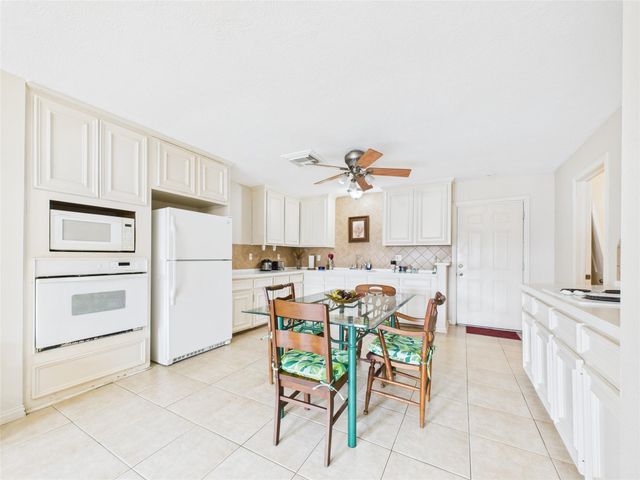 1236 County Road 634, Alvin, TX 77511