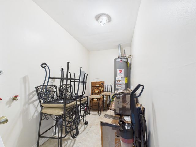 1236 County Road 634, Alvin, TX 77511