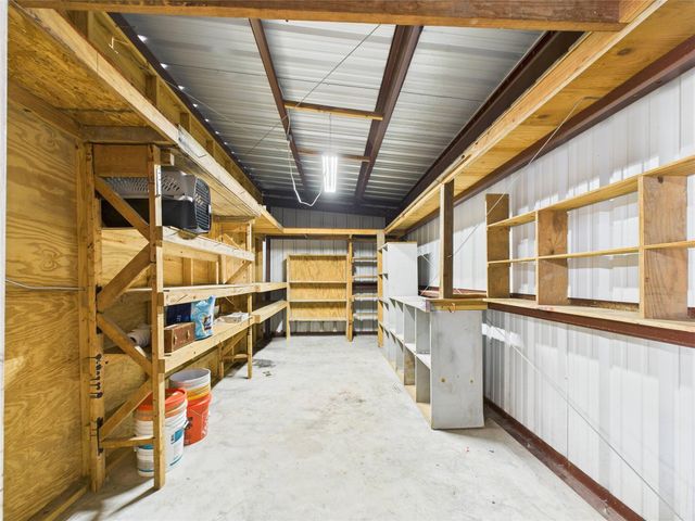 1236 County Road 634, Alvin, TX 77511