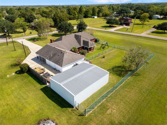 1236 County Road 634, Alvin, TX 77511