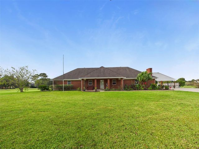 1236 County Road 634, Alvin, TX 77511