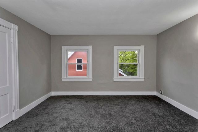 78 Whittier St, Springfield, MA 01108