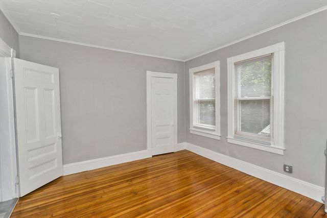 78 Whittier St, Springfield, MA 01108