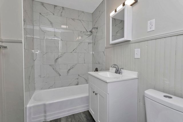 78 Whittier St, Springfield, MA 01108