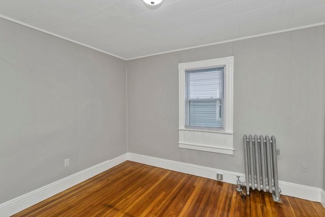 78 Whittier St, Springfield, MA 01108