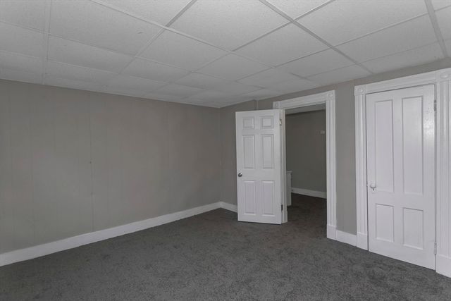 78 Whittier St, Springfield, MA 01108