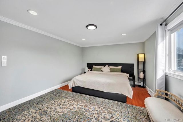 54 Abbot Lane, Hicksville, NY 11801