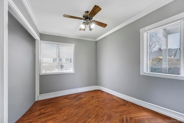 54 Abbot Lane, Hicksville, NY 11801