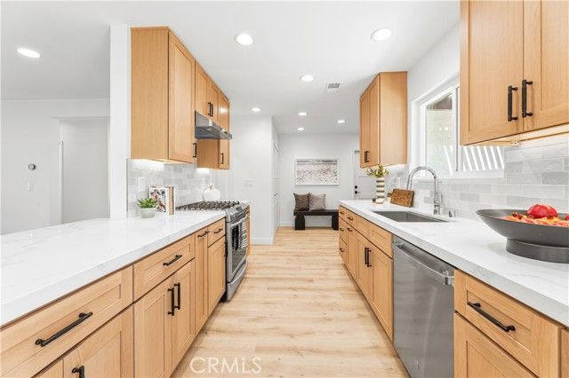 6742 E El Salvador, Long Beach, CA 90815