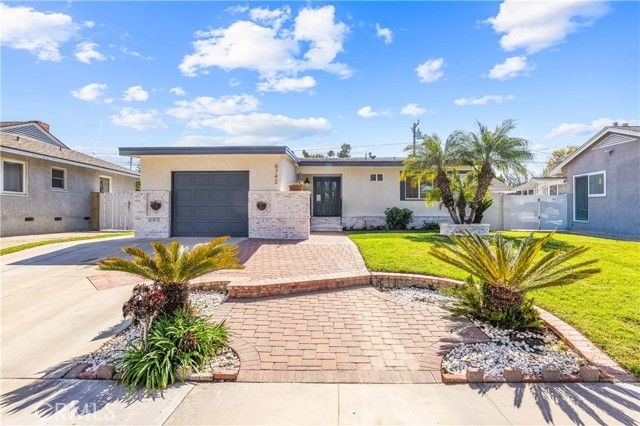 6742 E El Salvador, Long Beach, CA 90815