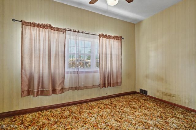 3001 Englewood Drive, Stow, OH 44224