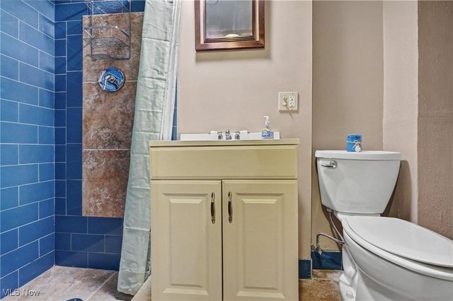 3001 Englewood Drive, Stow, OH 44224