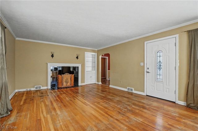 3001 Englewood Drive, Stow, OH 44224