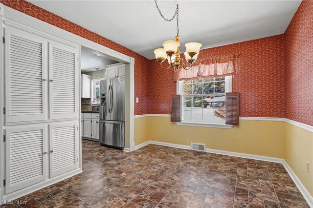 3001 Englewood Drive, Stow, OH 44224