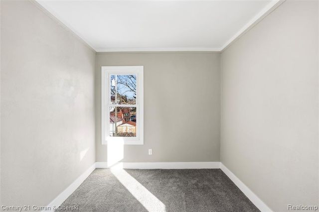 6640 Yinger Avenue, Dearborn, MI 48126