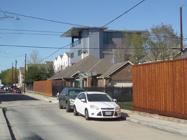1101 Andrews Street, Houston, TX 77019