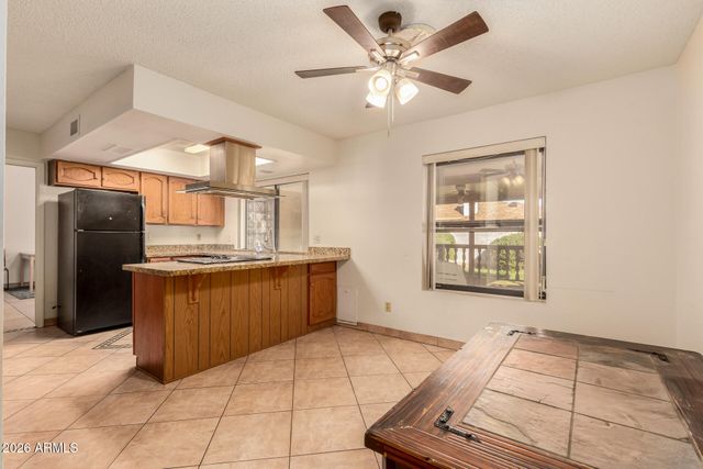 1626 E GARNET Avenue, Mesa, AZ 85204