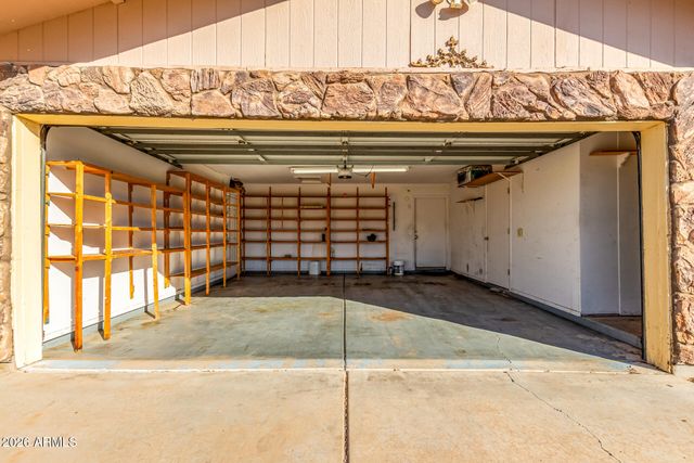 1626 E GARNET Avenue, Mesa, AZ 85204