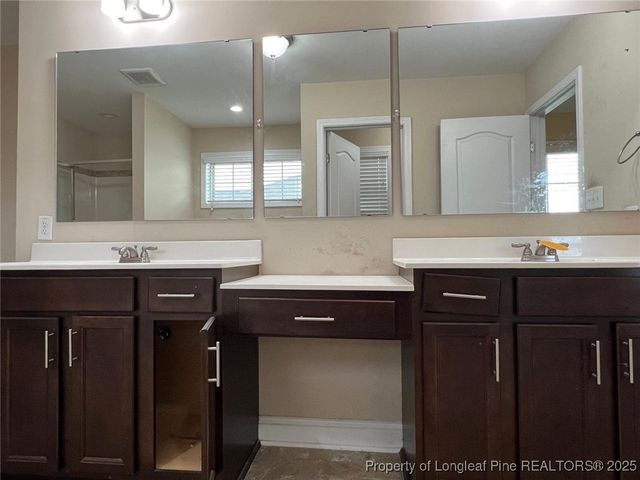 381 Wexford Street, Raeford, NC 28376