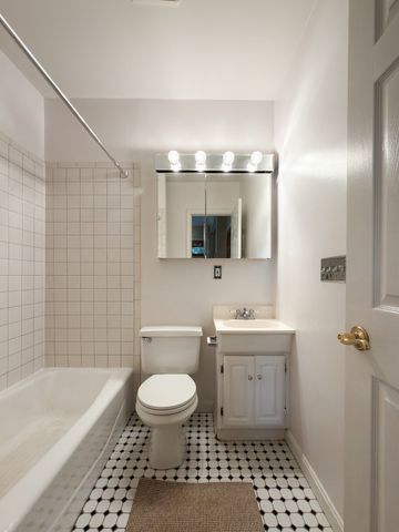 392 Norfolk St 2, Cambridge, MA 02139