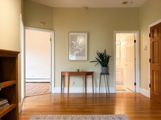 392 Norfolk St 2, Cambridge, MA 02139