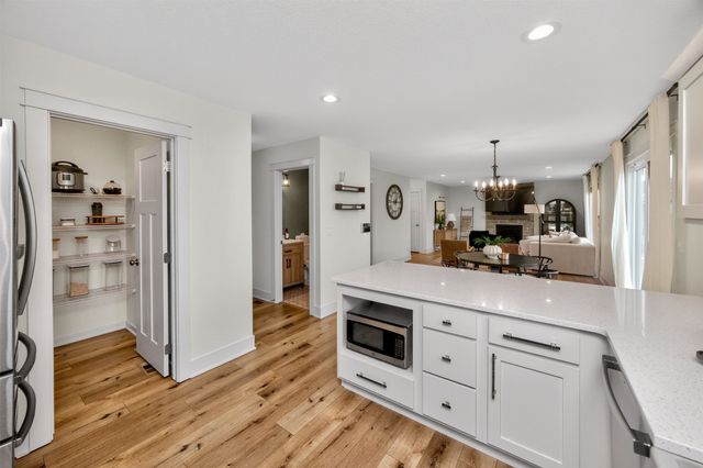 3243 NW 27th Circle, Ankeny, IA 50023