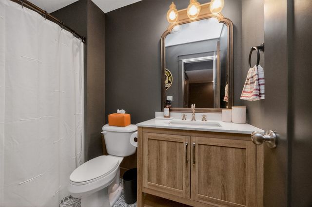 3243 NW 27th Circle, Ankeny, IA 50023