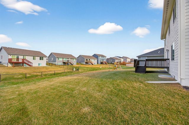 3243 NW 27th Circle, Ankeny, IA 50023