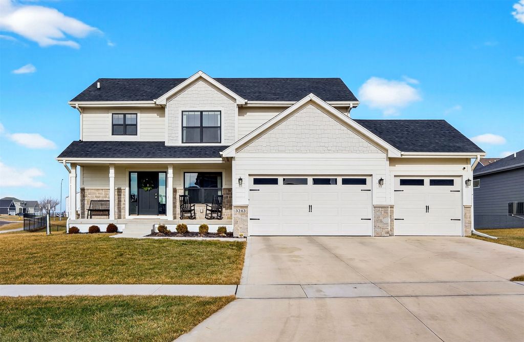 3243 NW 27th Circle, Ankeny, IA 50023