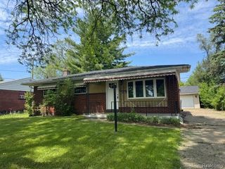 1622 W Home Avenue, Flint, MI 48504