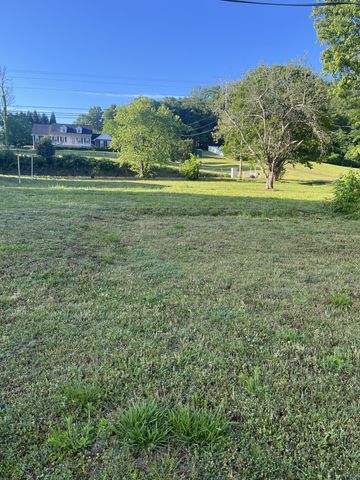 320 Lebanon Hwy, Carthage, TN 37030