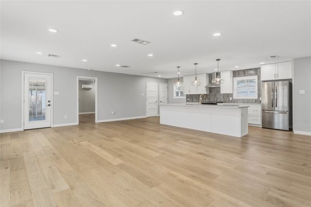 4600 Cedar Mountain Drive, Waco, TX 76708