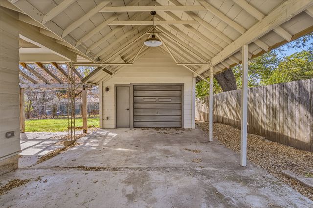 4600 Cedar Mountain Drive, Waco, TX 76708