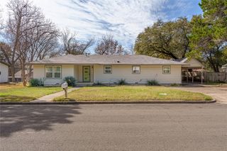 4600 Cedar Mountain Drive, Waco, TX 76708