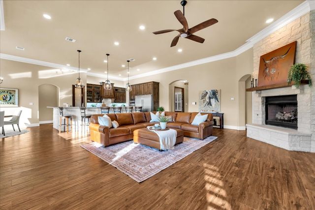 6410 Pinehurst Drive, Granbury, TX 76049