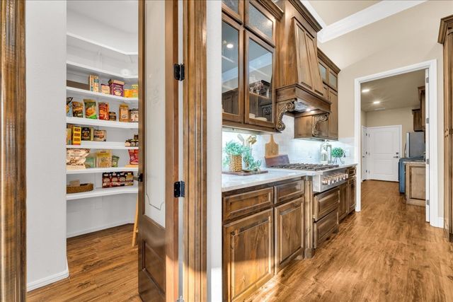 6410 Pinehurst Drive, Granbury, TX 76049