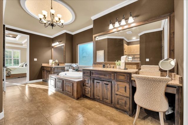 6410 Pinehurst Drive, Granbury, TX 76049