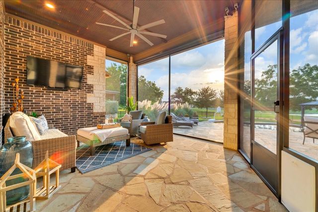 6410 Pinehurst Drive, Granbury, TX 76049