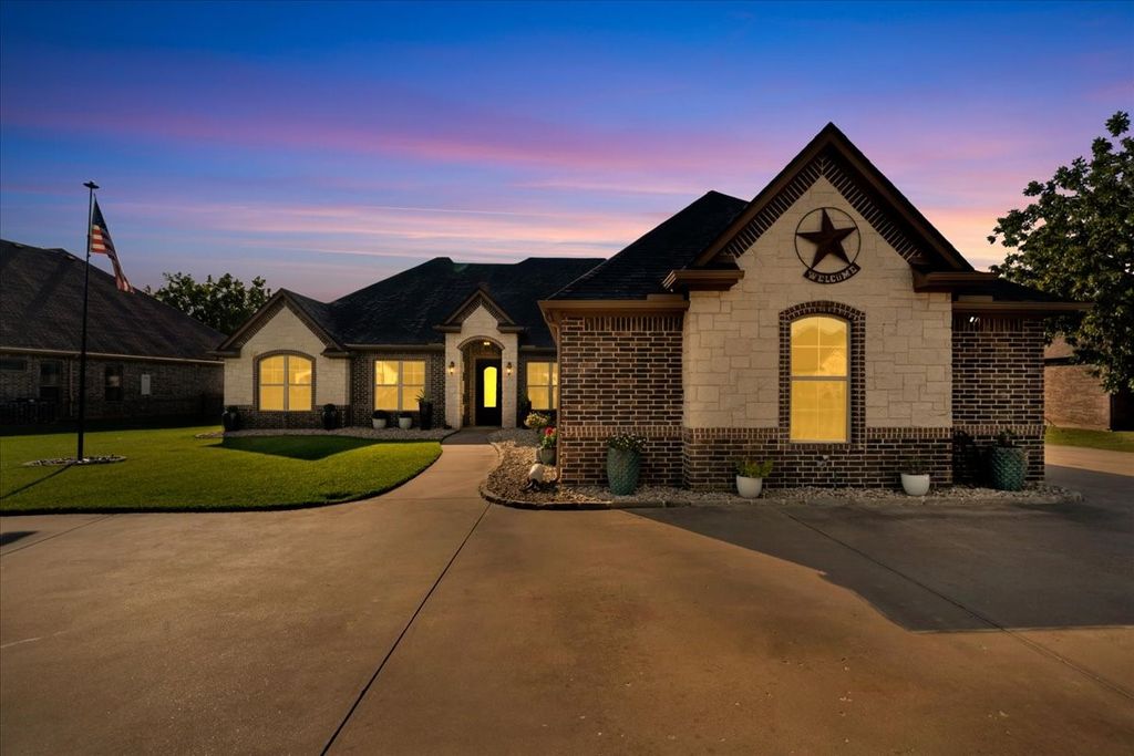 6410 Pinehurst Drive, Granbury, TX 76049 — photo 2