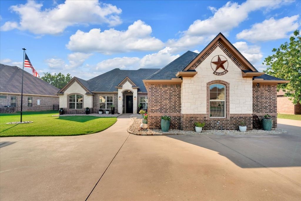 6410 Pinehurst Drive, Granbury, TX 76049 — photo 3