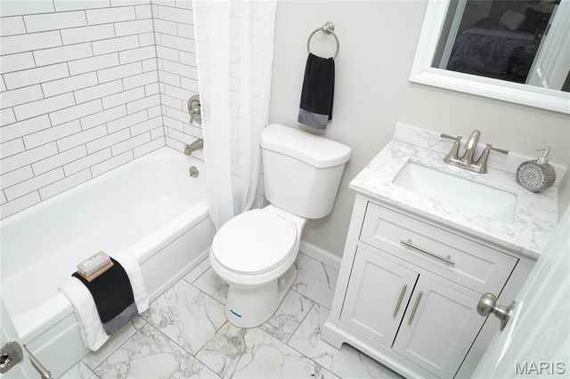 708 Ann Avenue R, St Louis, MO 63104