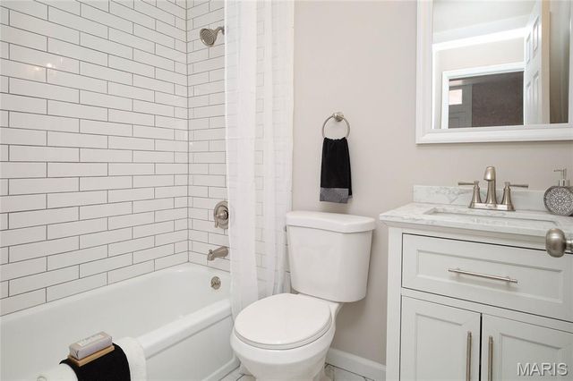 708 Ann Avenue R, St Louis, MO 63104