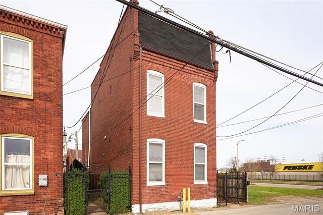 708 Ann Avenue R, St Louis, MO 63104